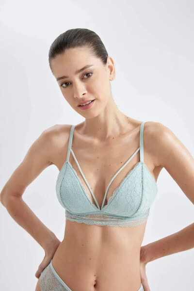 Fall In Love Dantelli Pedli Triangle Bralet