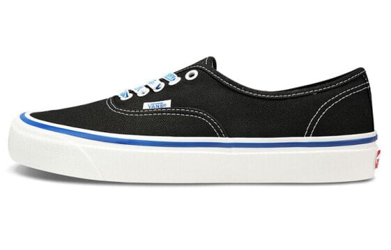 Vans Authentic VN0A38ENWO4 Sneakers