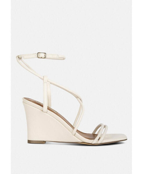 Gram Hunt Ankle Strap Wedge Sandals