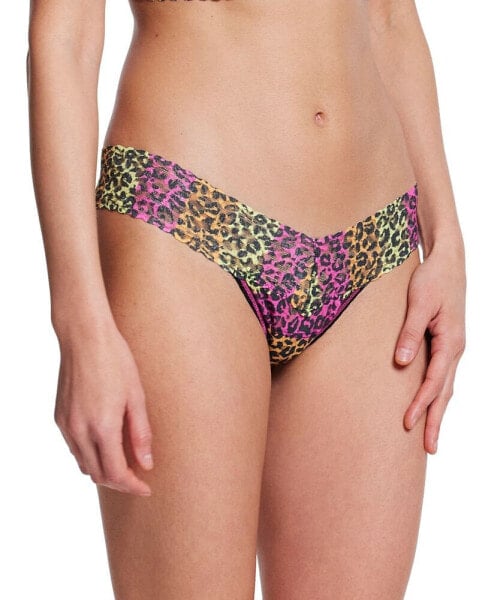 Printed Signature Lace Low Rise Thong Underwear