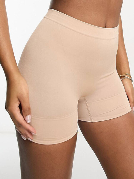 Magic Bodyfashion comfort medium contour shaping short in cappuccino