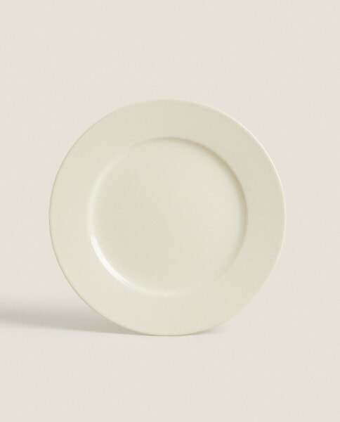 Stoneware dinner plate