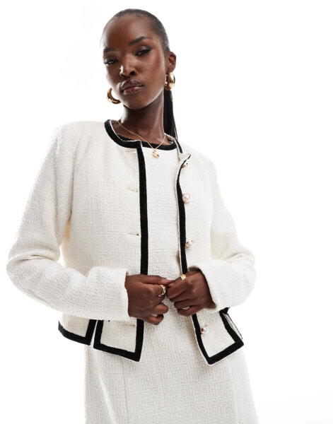 Kaiia boucle bow detail pearl button through fitted jacket co-ord in white