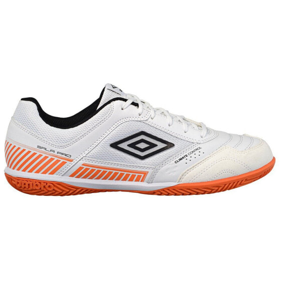 Umbro indoor deals football shoes