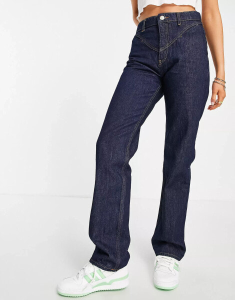 Pull&Bear – Jeans in Blau mit hohem Bund und geradem Bein, Kombiteil