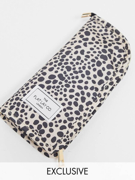 The Flat Lay Co. X ASOS Exclusive Standing Brush Case - Cheetah Spots