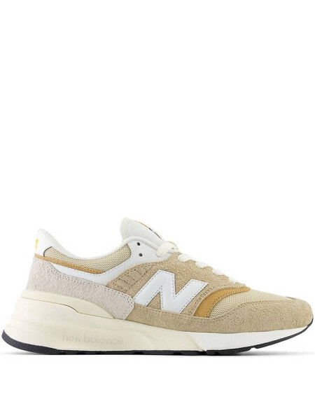 New Balance 997r trainers in brown