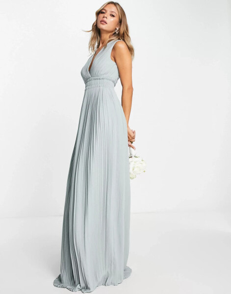 TFNC – Bridesmaid – Maxikleid in Salbeigrün mit plissiertem Taillenbund