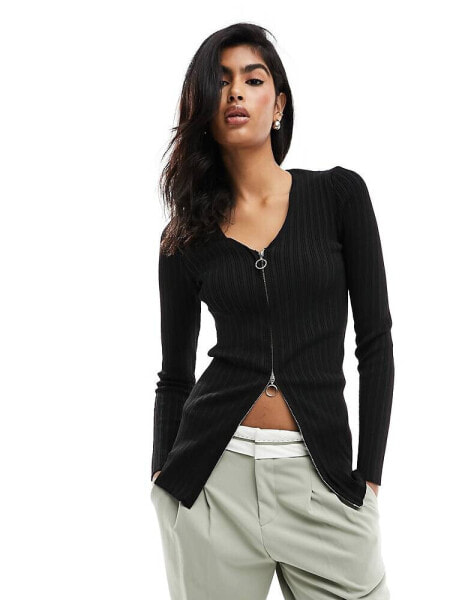 Pimkie knitted v neck zip detail top in black