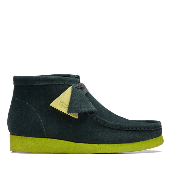 Зеленые мужские ботинки Clarks Wallabee Boot 26169606 из замши