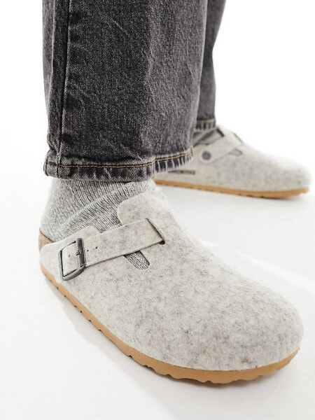 Birkenstock Boston clogs in eggshell wool