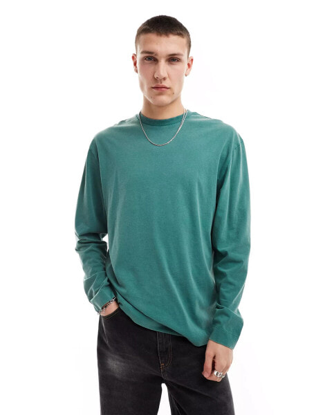 COLLUSION Long sleeve skater t-shirt in green with wash