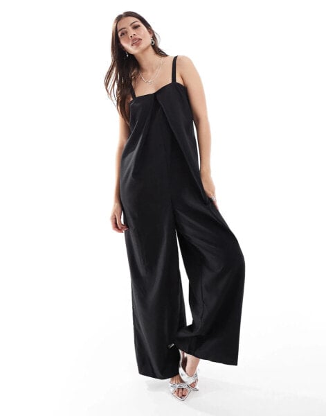 ONLY pleat detail wide leg jumpsuit in black