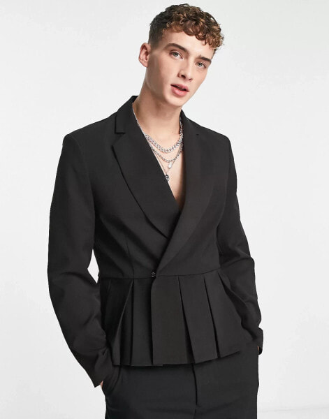 ASOS DESIGN – Schwarzer Blazer mit Schößchen