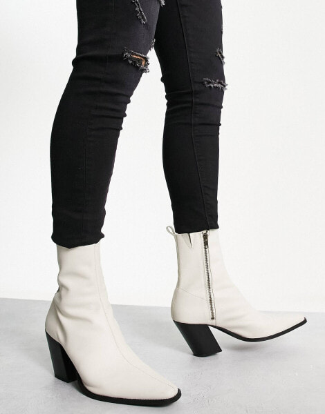 ASOS DESIGN – Chelsea-Stiefel in Beige aus Leder mit abgeschrägtem Absatz