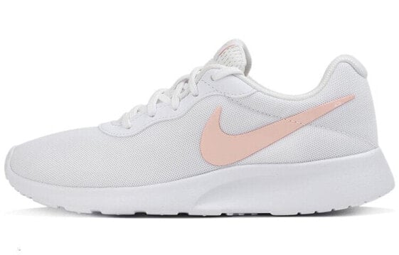 Белые женские кроссовки Nike Tanjun 812655-109