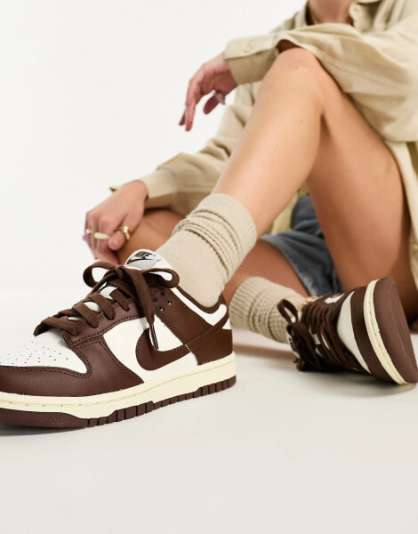 Nike Dunk low trainers in cacao wow brown