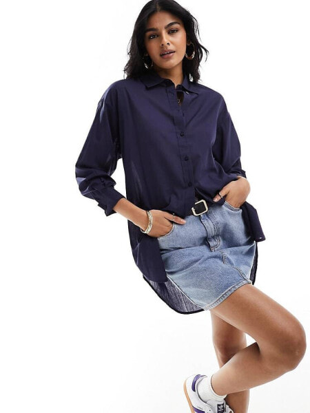 Stradivarius beach shirt in navy 