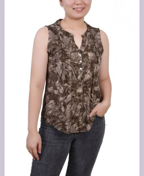 Petite Sleeveless Jacquard Y-neck Top