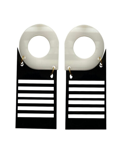 Set the Bar Drop Earrings