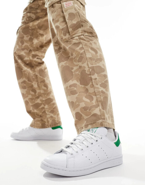 adidas Originals Stan Smith trainers in white and green