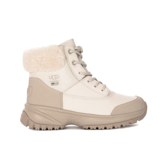 Полуботинки UGG Yose Fluff V2