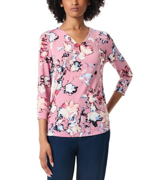 Petite V-Neck Moss Crepe 3/4-Sleeve Top