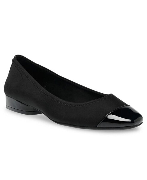 Women's Carlie Almond Toe Flats