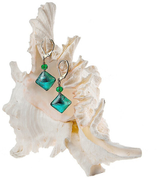 Elegant Emerald Princess earrings with pure silver in Lampglas ERO1 pearls