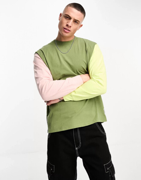 Levi's long sleeve t-shirt in colour block with small logo