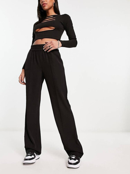 ONLY light weight pintuck wide leg trouser in black