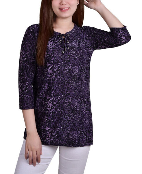 Petite 3/4 Sleeve Grommet Top