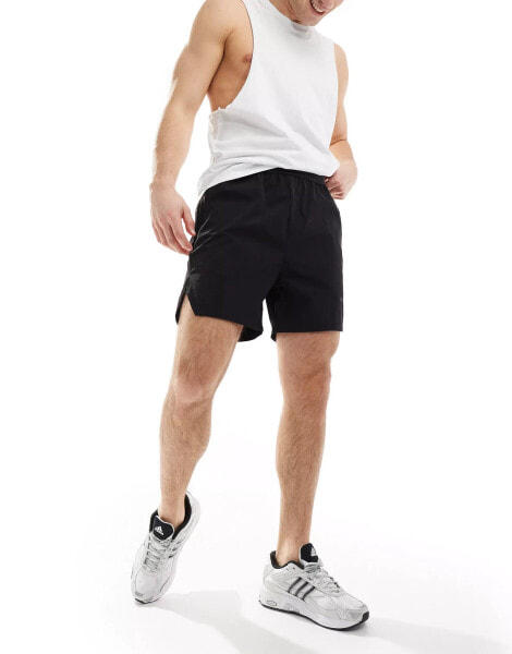 Born Living Yoga – Malaui – Sport-Shorts in Schwarz