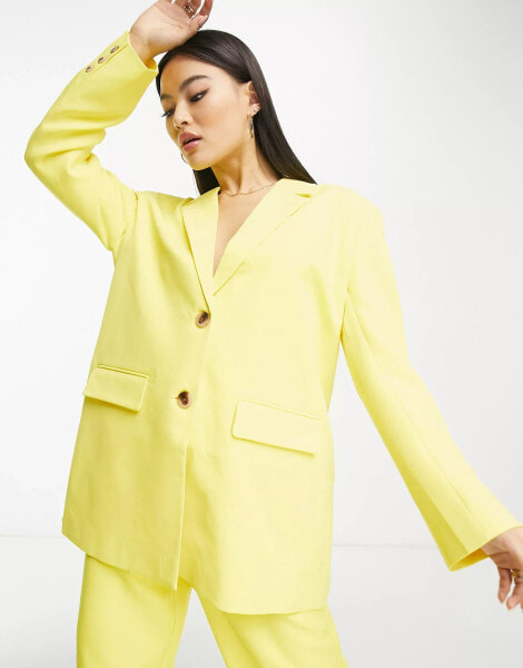 Something New X Madeleine Pedersen – Eleganter Oversize-Blazer in Neongelb, Kombiteil