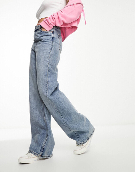 Monki Yoko wide leg jeans in mid blue