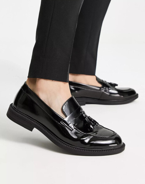 schuh Randall tassel loafers in black