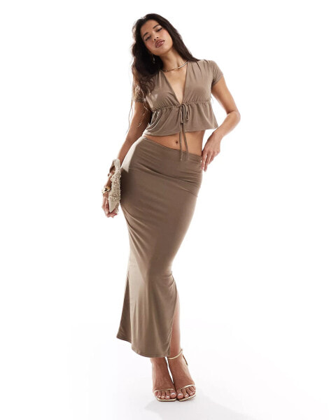 Kaiia slinky column maxi skirt co-ord in mocha