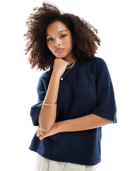 YAS short sleeve knitted top in navy - NAVY