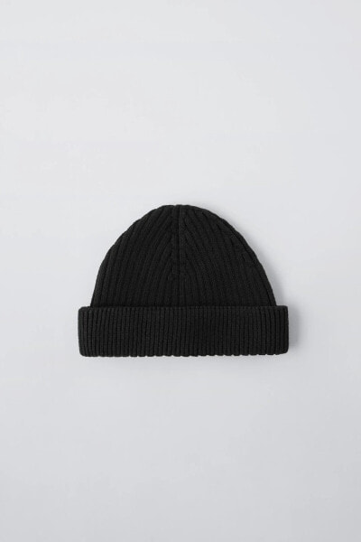 SHORT KNIT BEANIE