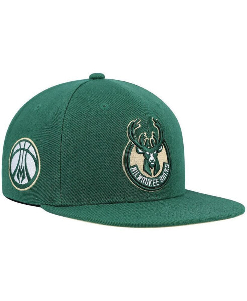 Бейсболка с застежкой Mitchell&Ness Hunter Green Milwaukee Bucks Core Side