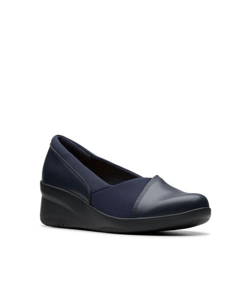 Women's Collection Suttyn Walk Shoes