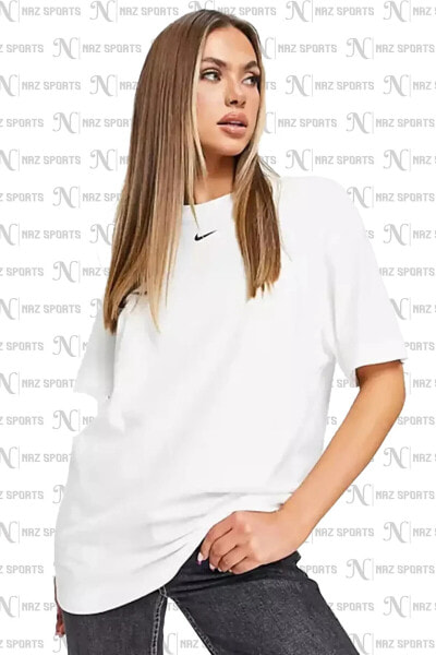Sportswear Essential Beyaz Bol Kesim Kadın Tişört