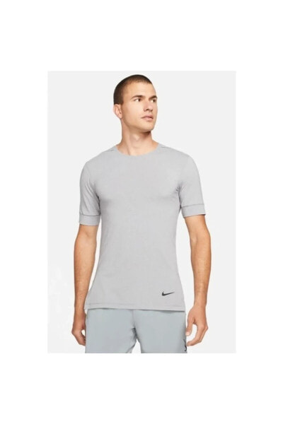 Футболка мужская Nike Dri-Fıt Erkek Yoga Antrenman Üstü CN9822-056