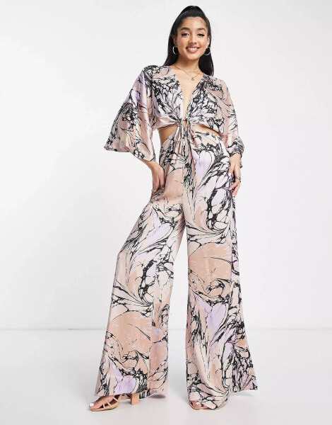 ASOS DESIGN – Jumpsuit aus Satin mit Kimonoärmeln und Marmordruck