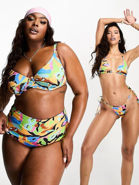 ASOS DESIGN Curve – Bügel-Bikinioberteil mit abstraktem Muster und gestufter Vorderseite