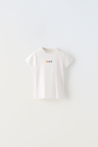 Ribbed t-shirt with embroidery