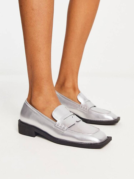 RAID Samantha loafers in silver metallic 