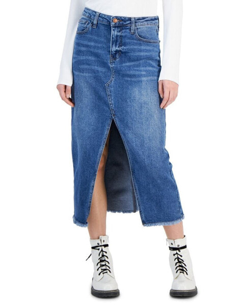 Juniors' Denim Front-Slit Frayed-Hem Midi Skirt
