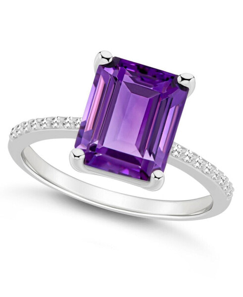 Women's Amethyst (3-1/6 ct.t.w.) and Diamond (1/10 ct.t.w.) Ring in Sterling Silver