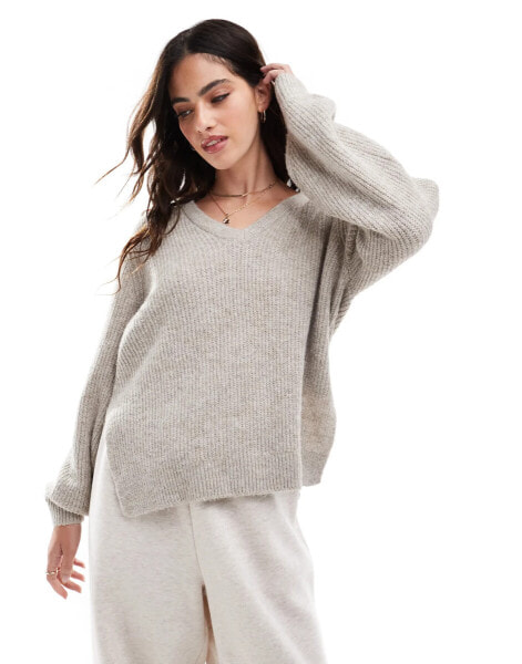 Vila v neck jumper in natural melange